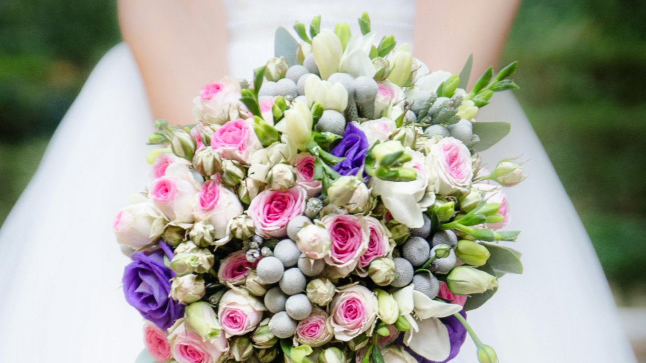 Pink wedding bouquet 16×9 1280×720 Wedding bouquet creativity not control